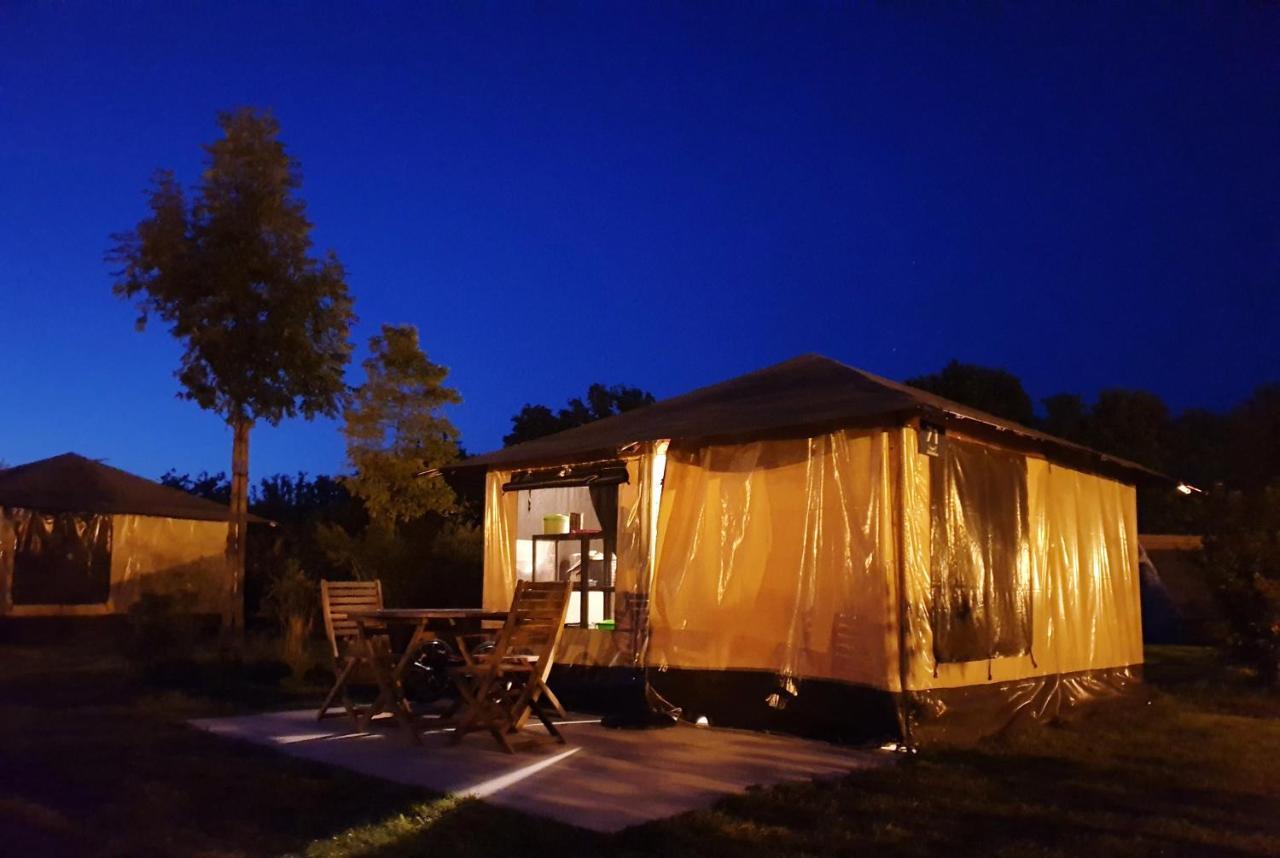 Camping Aquarev Hotel Loudéac Eksteriør billede